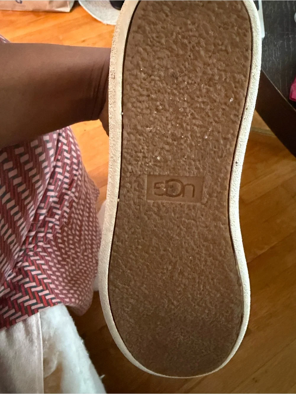 UGG shimmery rose
